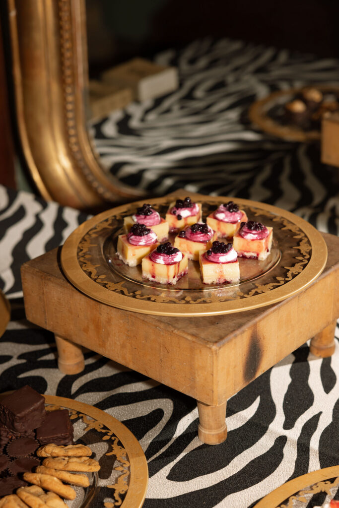 dessert bites station - RMBO Studio